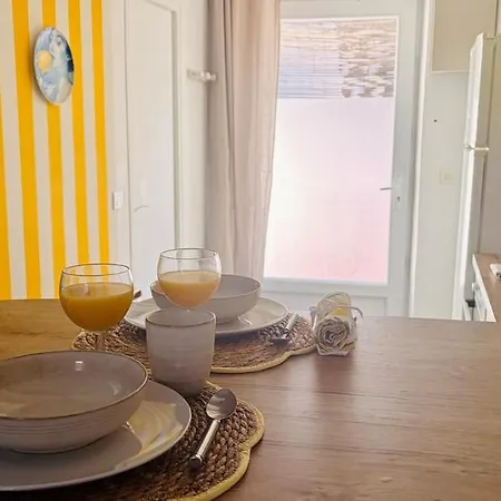 Апартаменты La Limoncello, Sunny & Spacious *