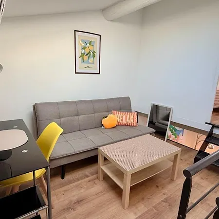 La Limoncello, Sunny & Spacious Апартаменты Ним